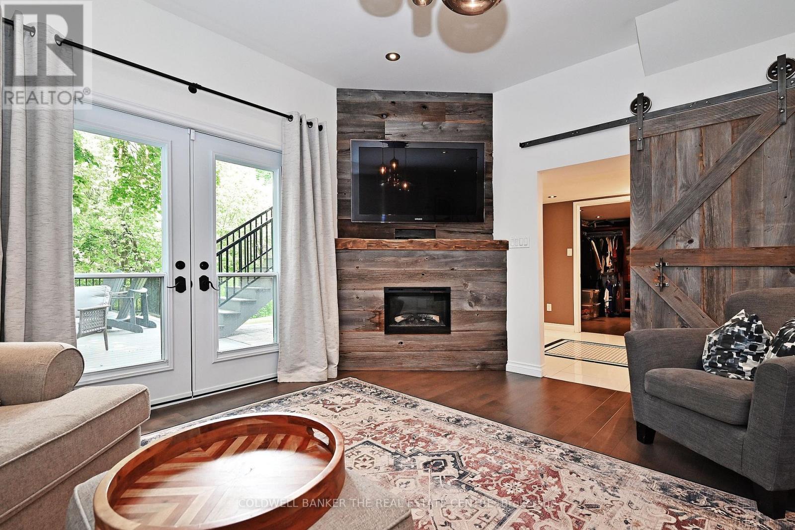 15 Earls Court, East Gwillimbury, Ontario  L9N 1E5 - Photo 35 - N12196269