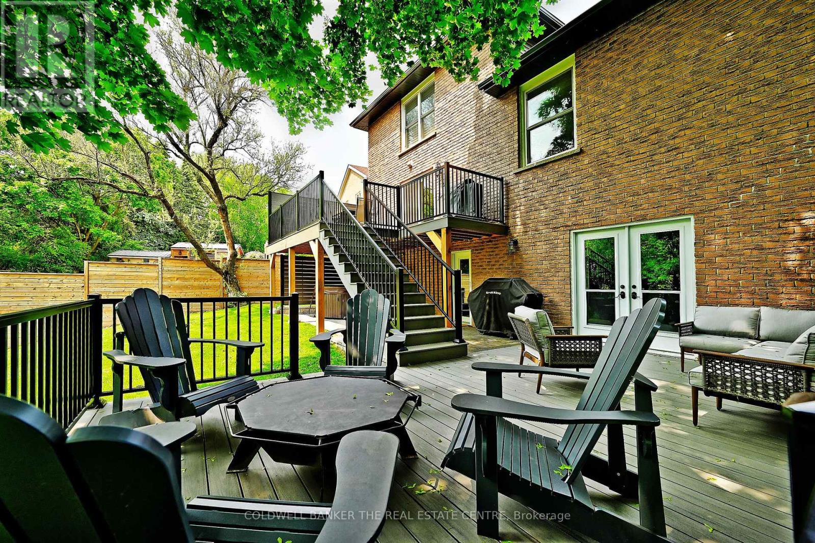 15 Earls Court, East Gwillimbury, Ontario  L9N 1E5 - Photo 42 - N12196269