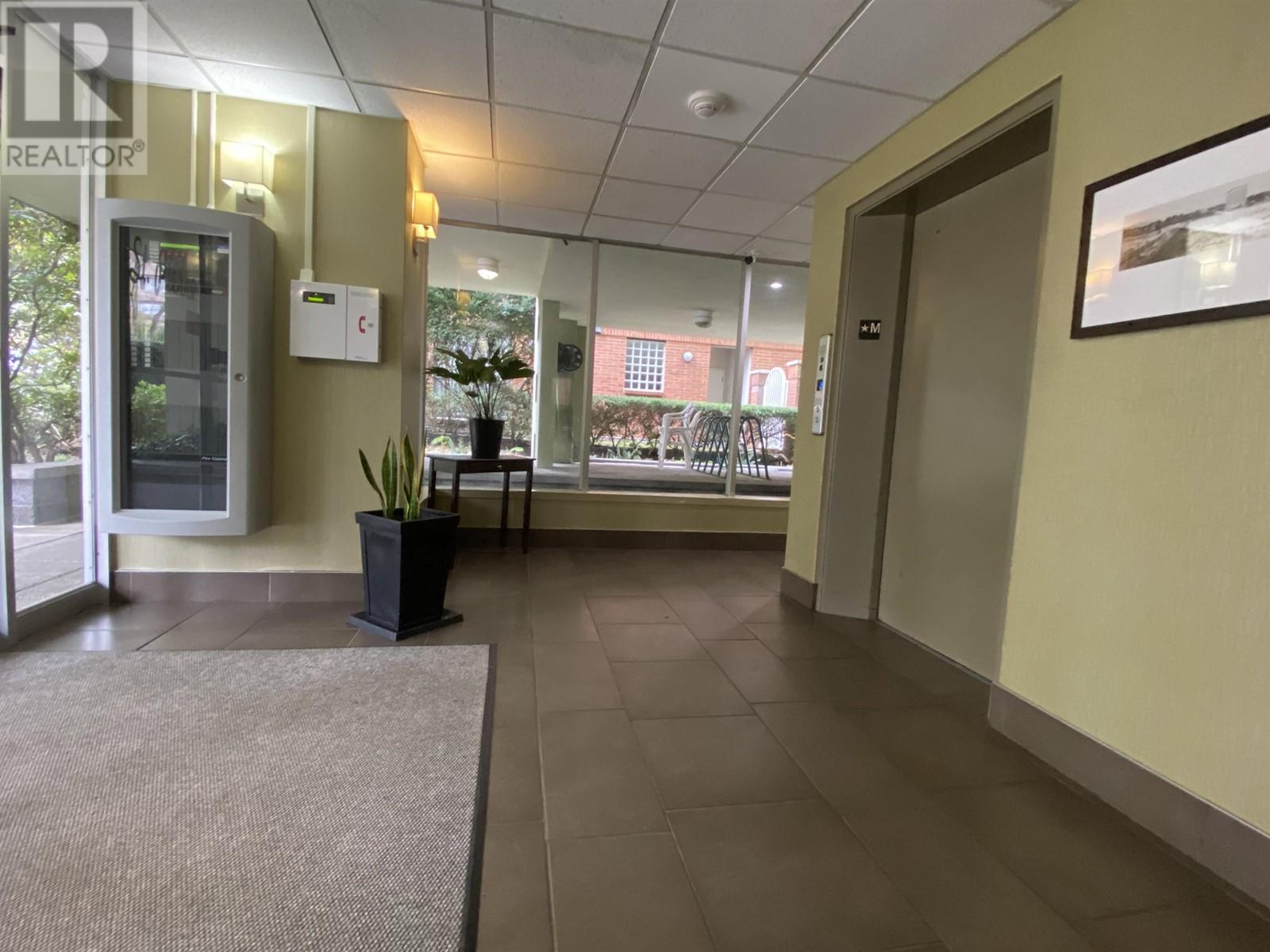 203 1534 Harwood Street, Vancouver, British Columbia  V6G 1X9 - Photo 3 - R2984745