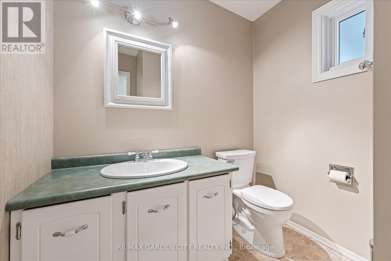 56 - 5005 Pinedale Avenue, Burlington, Ontario  L7L 5J6 - Photo 5 - W12196142
