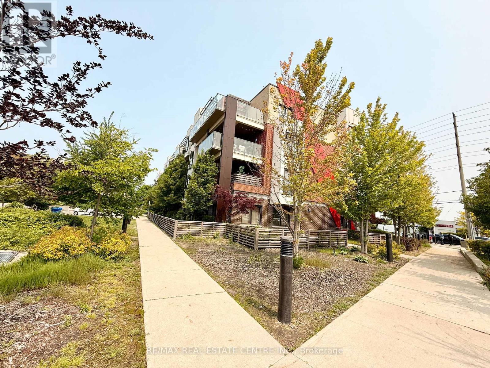 306 - 5025 Harvard Road, Mississauga, Ontario  L5M 0W6 - Photo 2 - W12196177