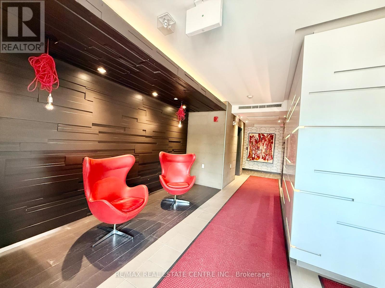 306 - 5025 Harvard Road, Mississauga, Ontario  L5M 0W6 - Photo 5 - W12196177