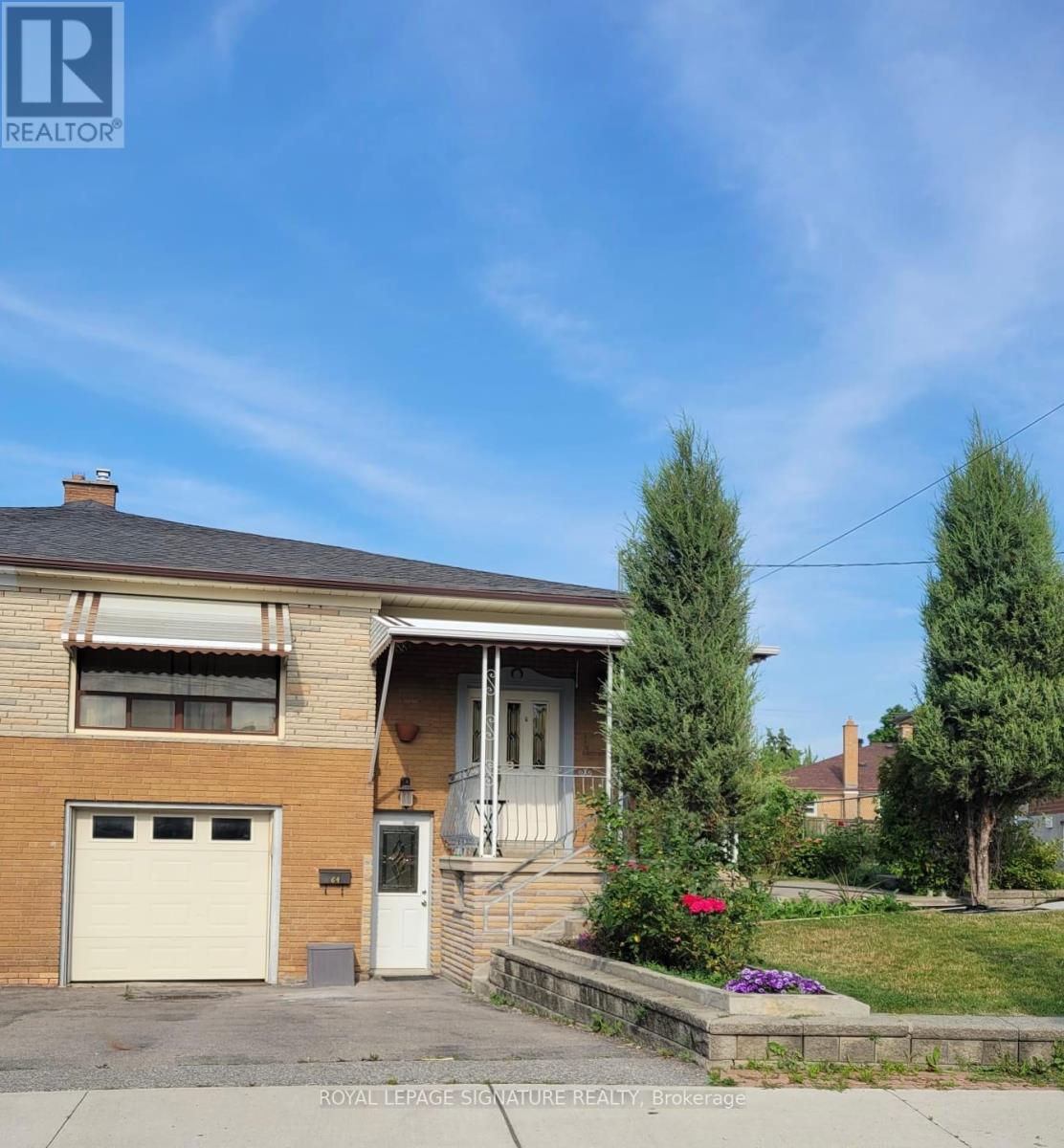Lower - 64 Watney Crescent, Toronto, Ontario  M3L 2C9 - Photo 3 - W12196236