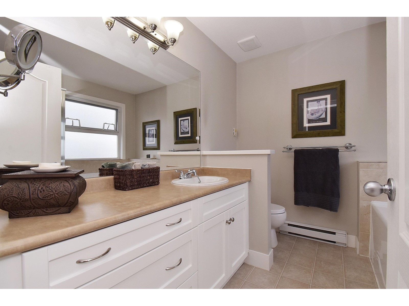 19087 69a Avenue, Surrey, British Columbia  V4N 0A5 - Photo 20 - R2996275