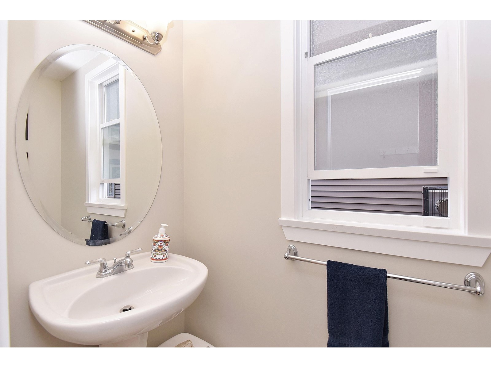 19087 69a Avenue, Surrey, British Columbia  V4N 0A5 - Photo 15 - R2996275