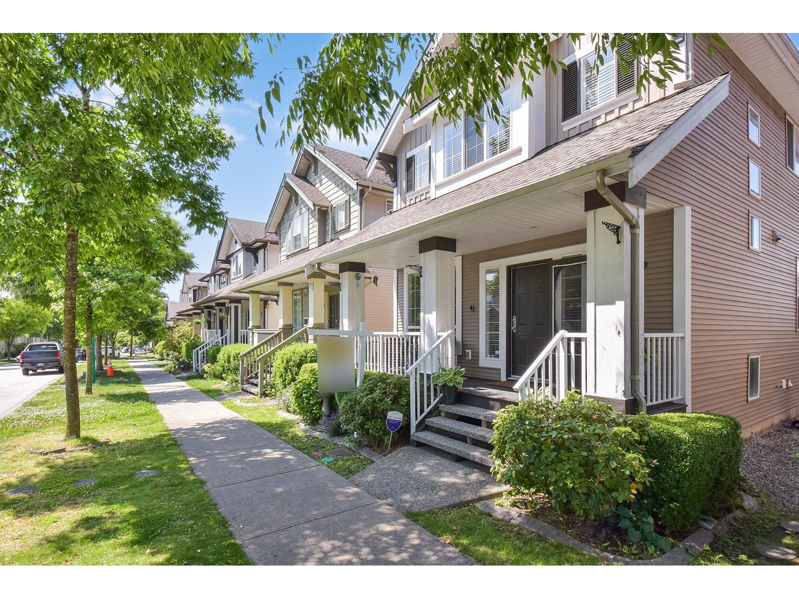 19087 69a Avenue, Surrey, British Columbia  V4N 0A5 - Photo 3 - R2996275