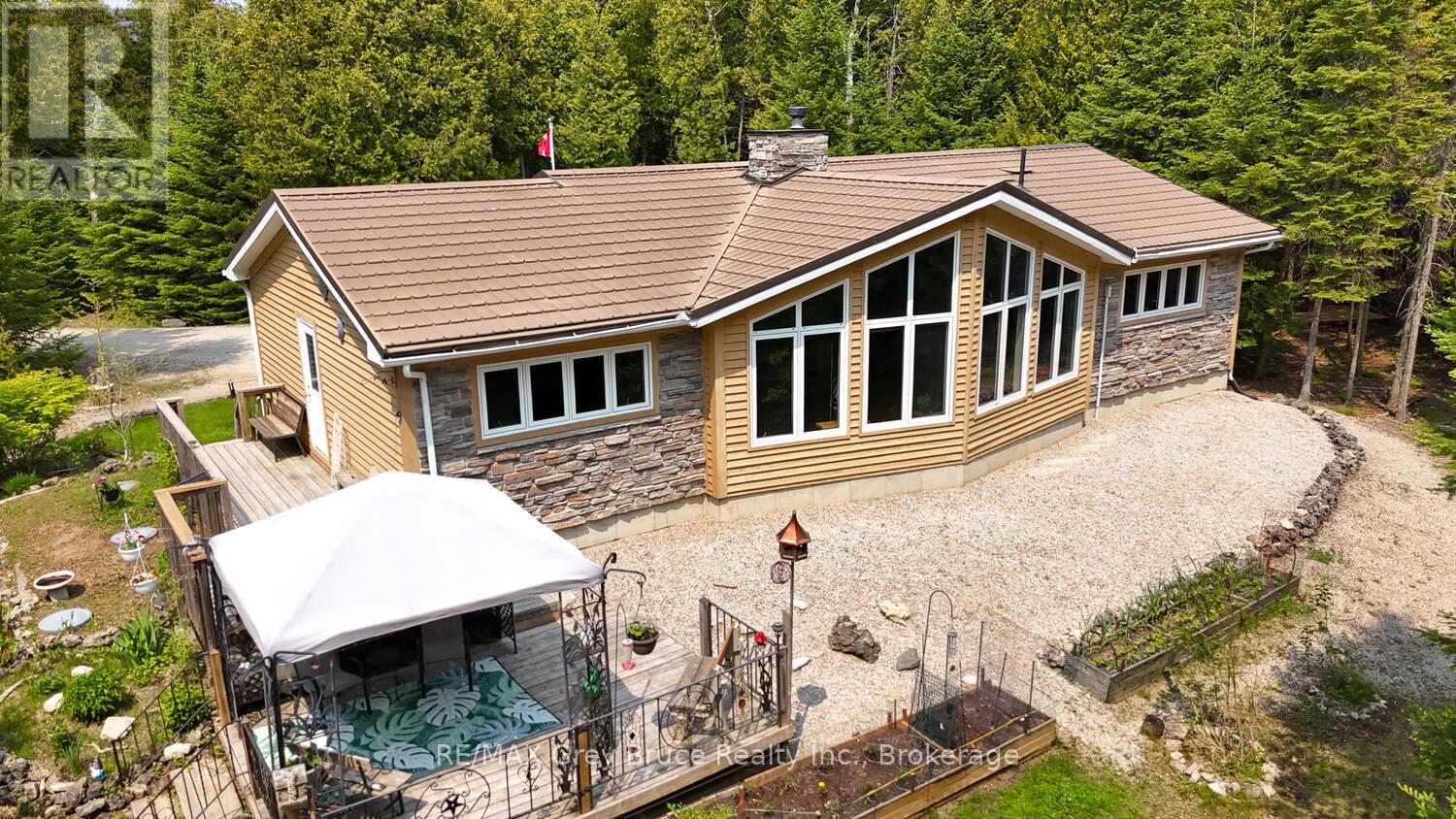 103 Lakewood Country Lane, Northern Bruce Peninsula, Ontario  N0H 1W0 - Photo 4 - X12056000