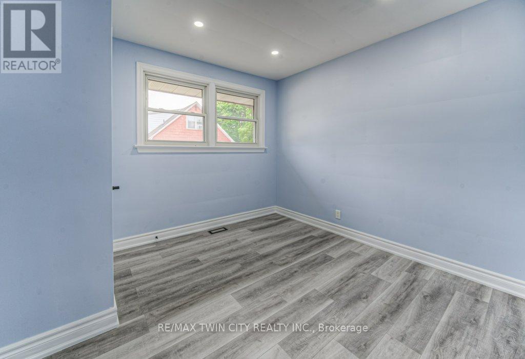 1138 Weber Street E, Kitchener, Ontario  N2A 1B9 - Photo 23 - X12196123