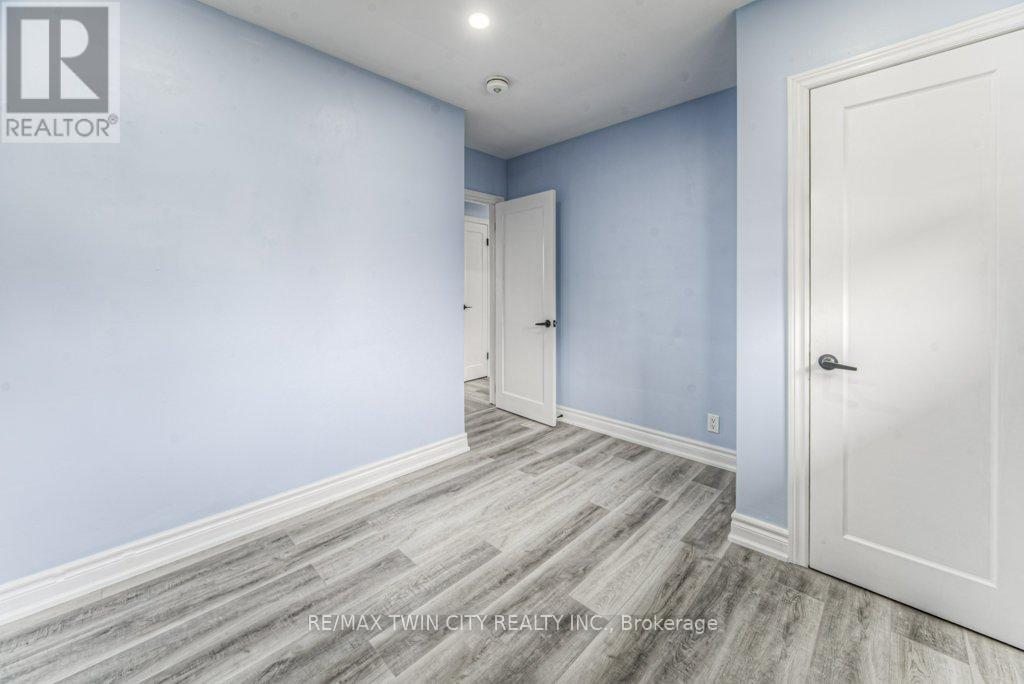 1138 Weber Street E, Kitchener, Ontario  N2A 1B9 - Photo 24 - X12196123