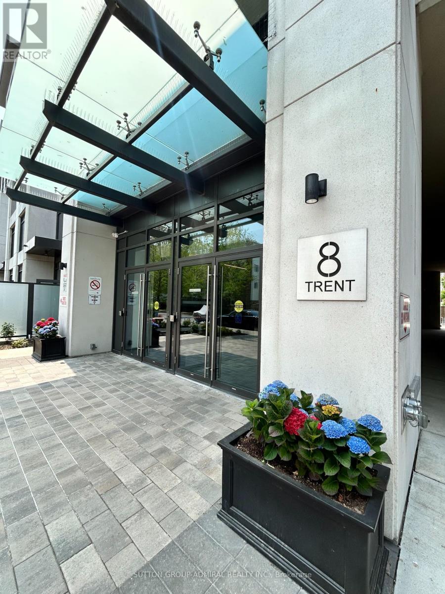 8 Trent Avenue, Toronto, Ontario  M4C 0A6 - Photo 2 - E12196267
