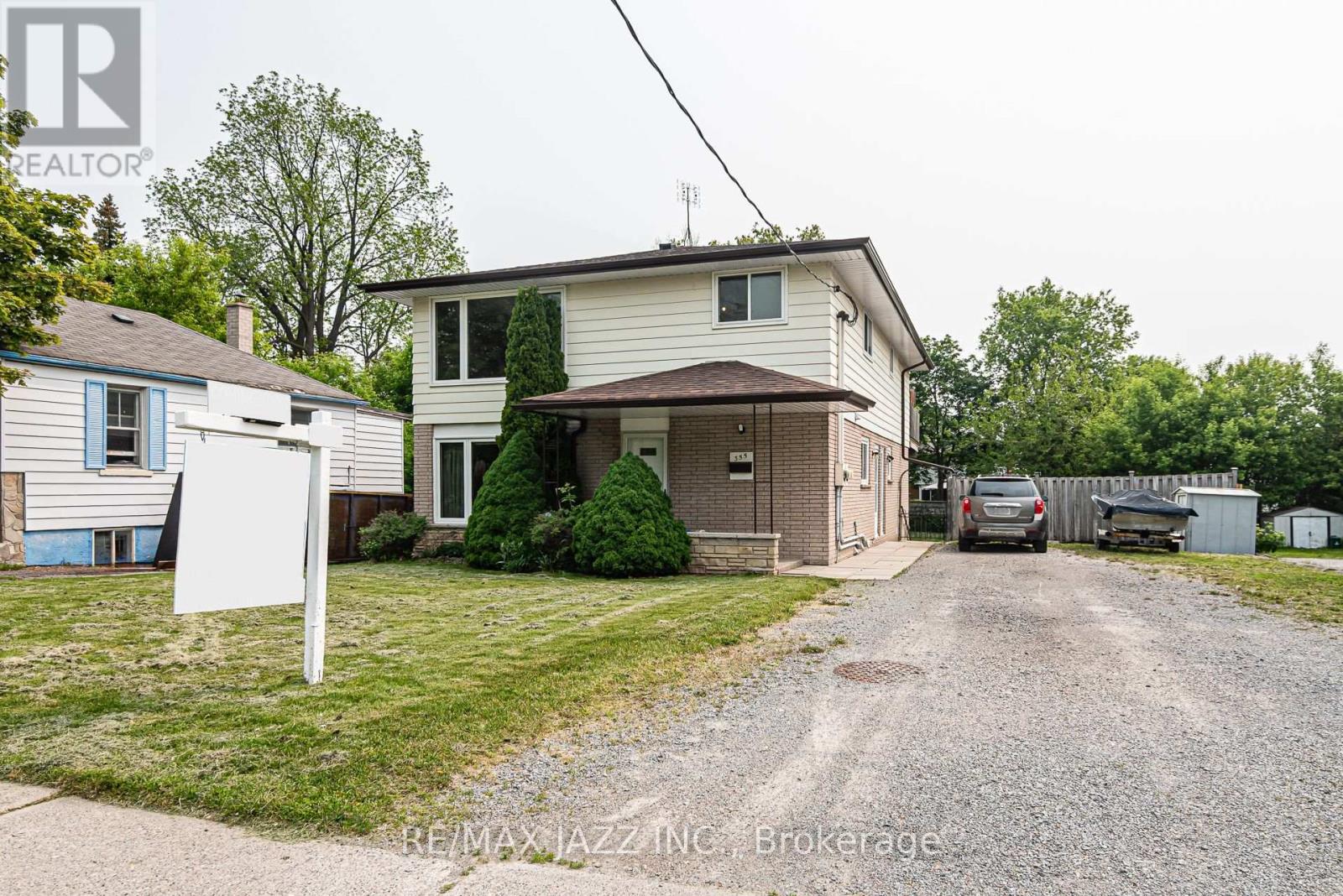355 OSHAWA BOULEVARD N, Oshawa, Ontario