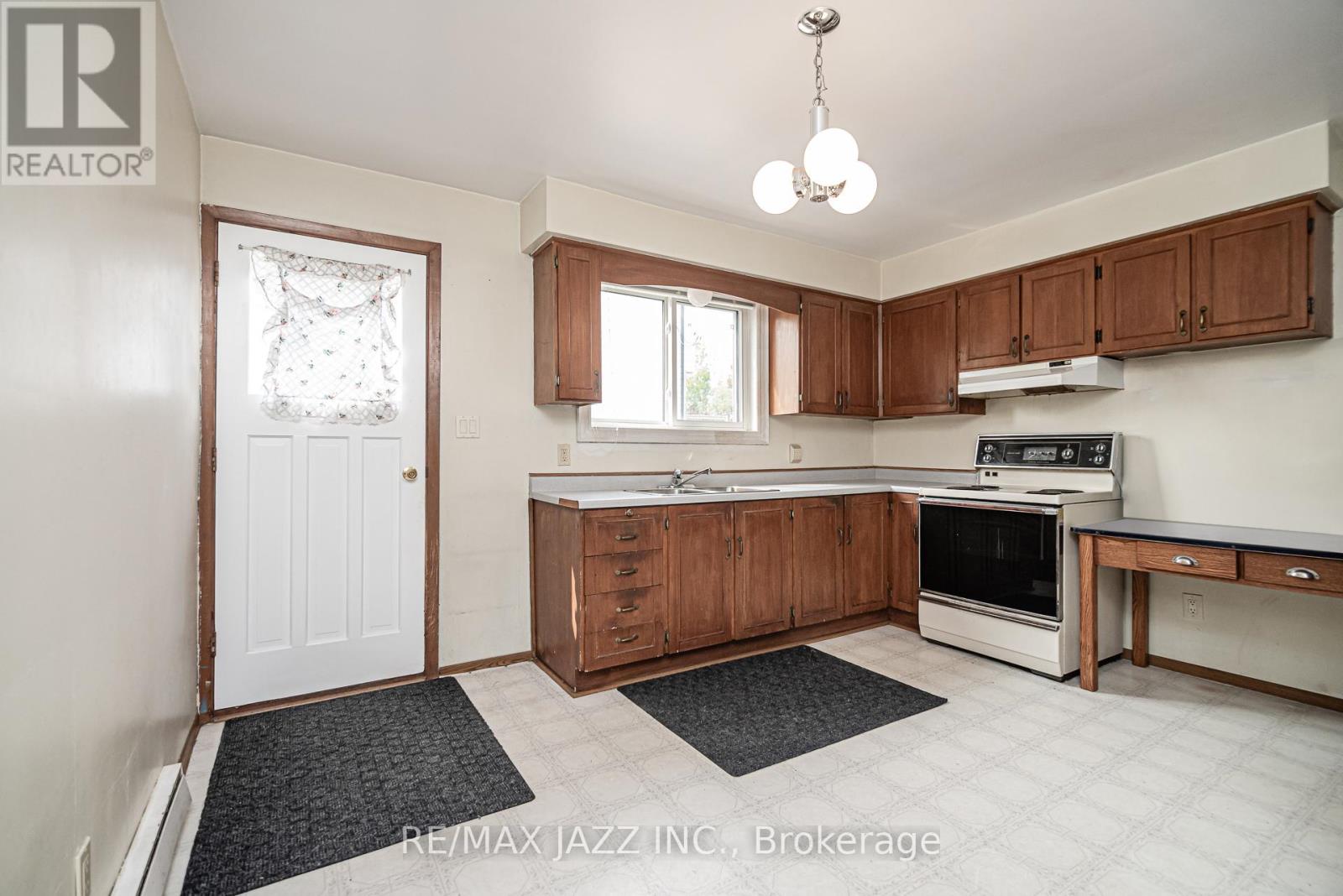 355 Oshawa Boulevard N, Oshawa, Ontario  L1G 5T2 - Photo 11 - E12196515