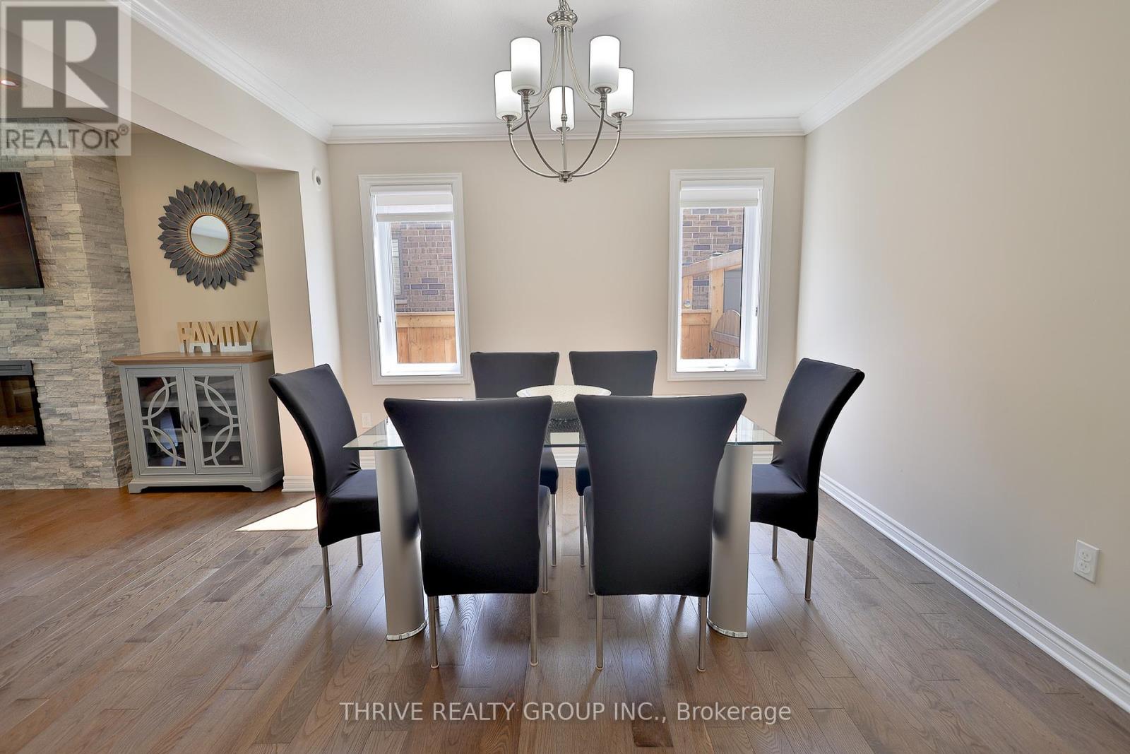 225 Norman Place, Strathroy-Caradoc, Ontario  N7G 0E6 - Photo 17 - X12196425
