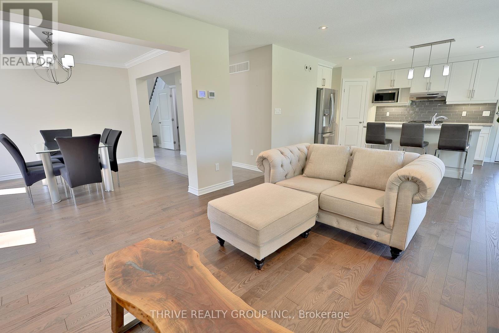 225 Norman Place, Strathroy-Caradoc, Ontario  N7G 0E6 - Photo 21 - X12196425