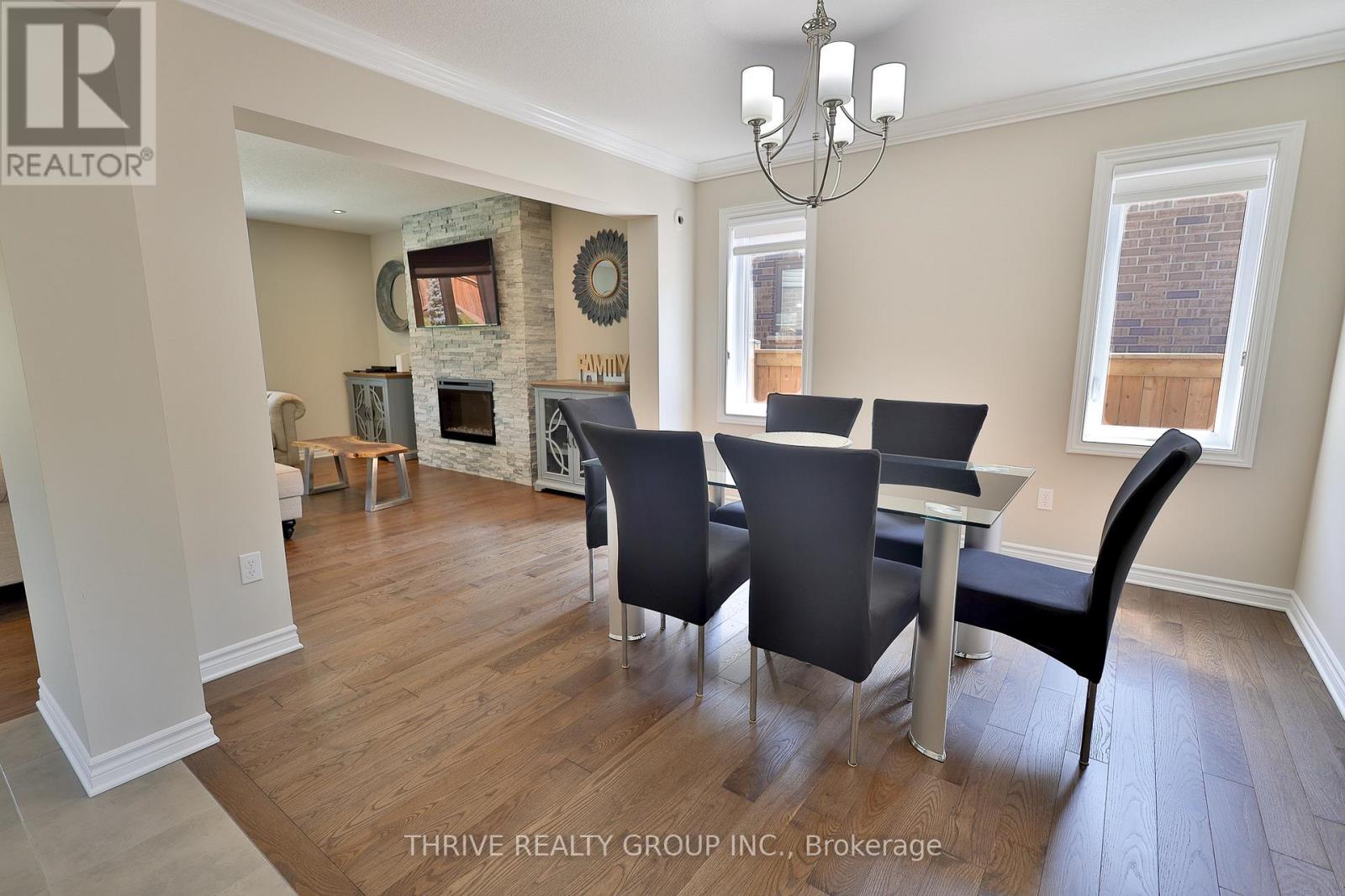 225 Norman Place, Strathroy-Caradoc, Ontario  N7G 0E6 - Photo 25 - X12196425