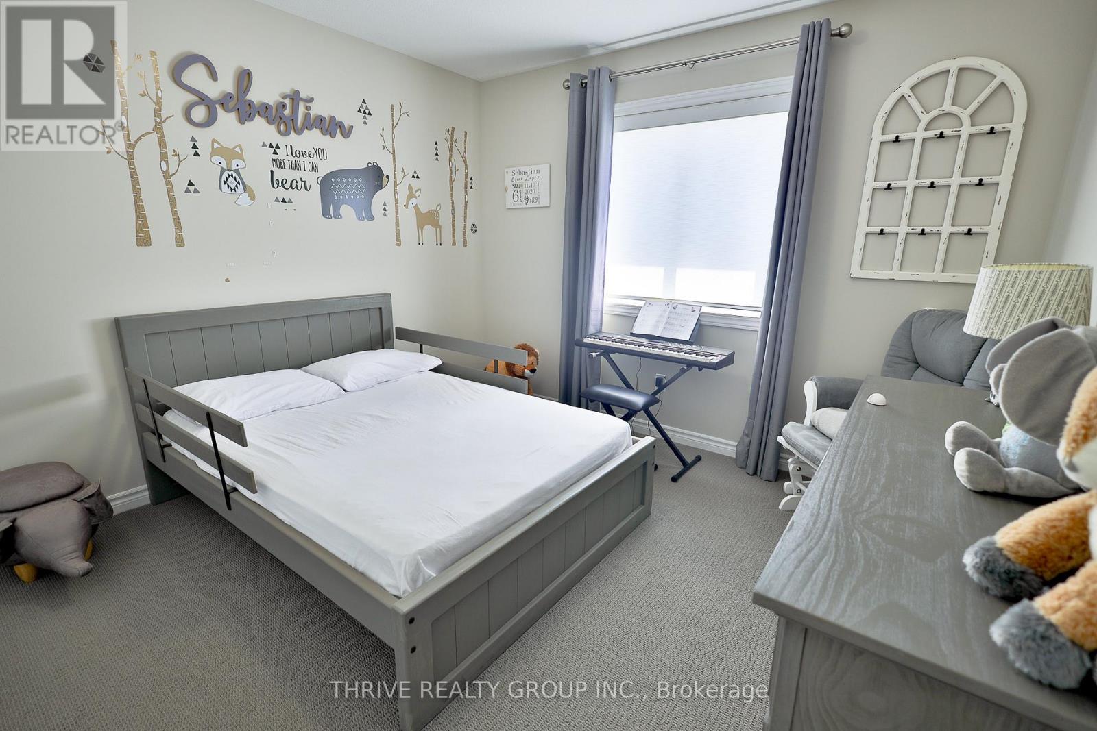 225 Norman Place, Strathroy-Caradoc, Ontario  N7G 0E6 - Photo 29 - X12196425