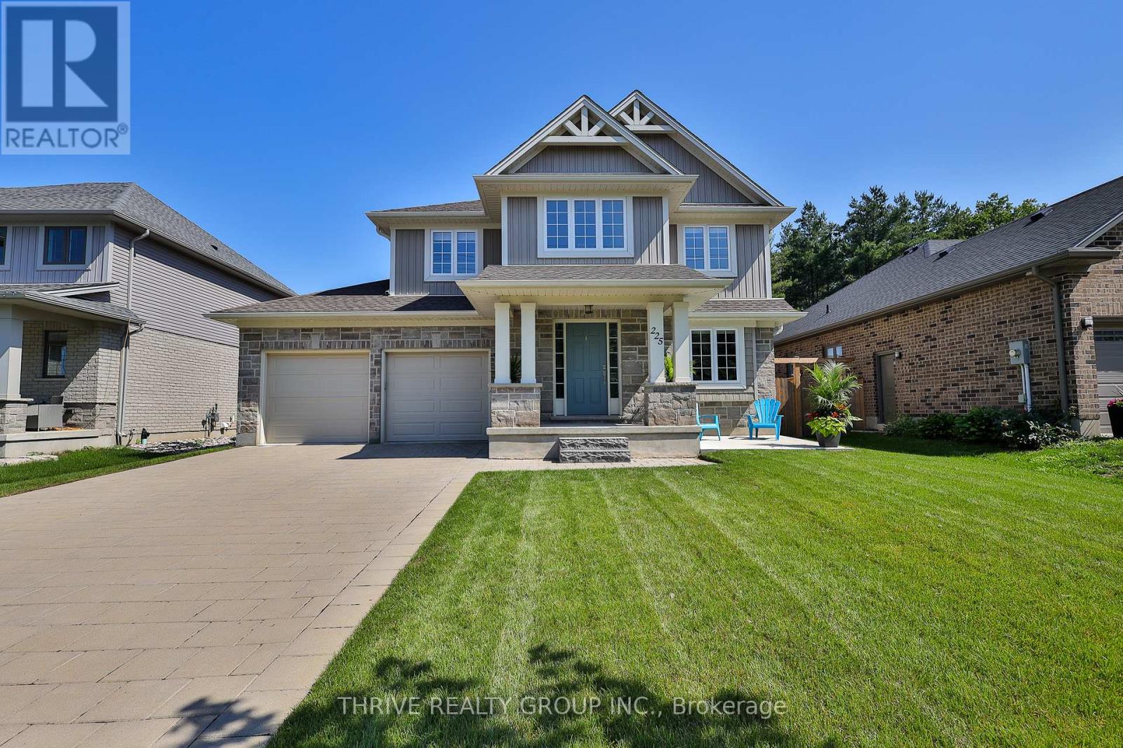 225 Norman Place, Strathroy-Caradoc, Ontario  N7G 0E6 - Photo 3 - X12196425