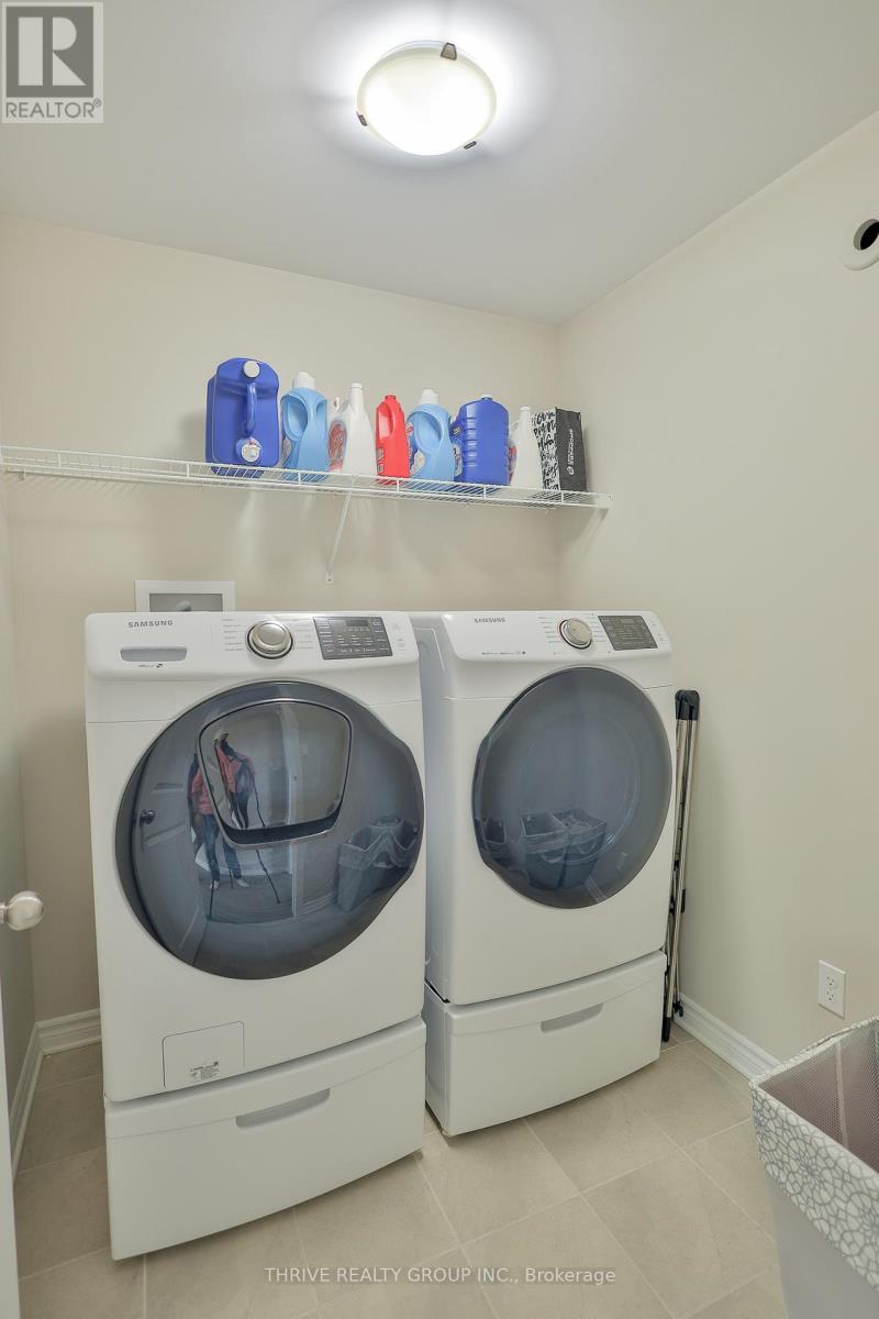225 Norman Place, Strathroy-Caradoc, Ontario  N7G 0E6 - Photo 30 - X12196425