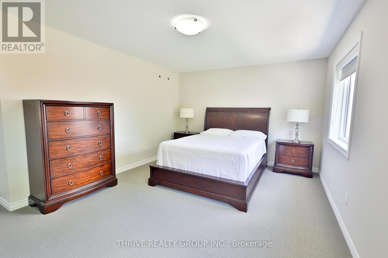 225 Norman Place, Strathroy-Caradoc, Ontario  N7G 0E6 - Photo 32 - X12196425