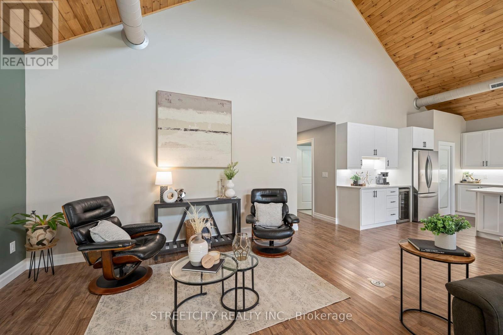 43297 Roberts Line, Central Elgin, Ontario  N0L 2L0 - Photo 20 - X12196464