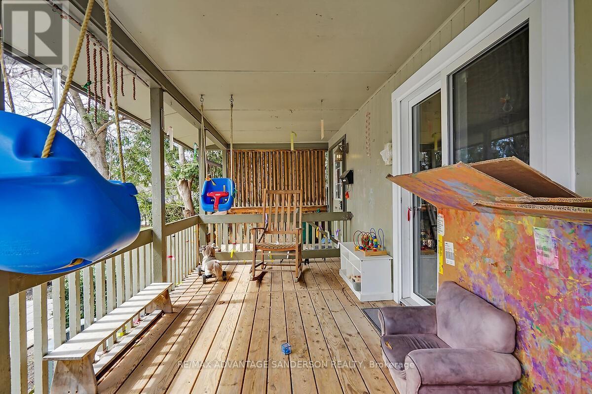 318 Piccadilly Street, London East, Ontario  N6A 1S5 - Photo 4 - X12196484