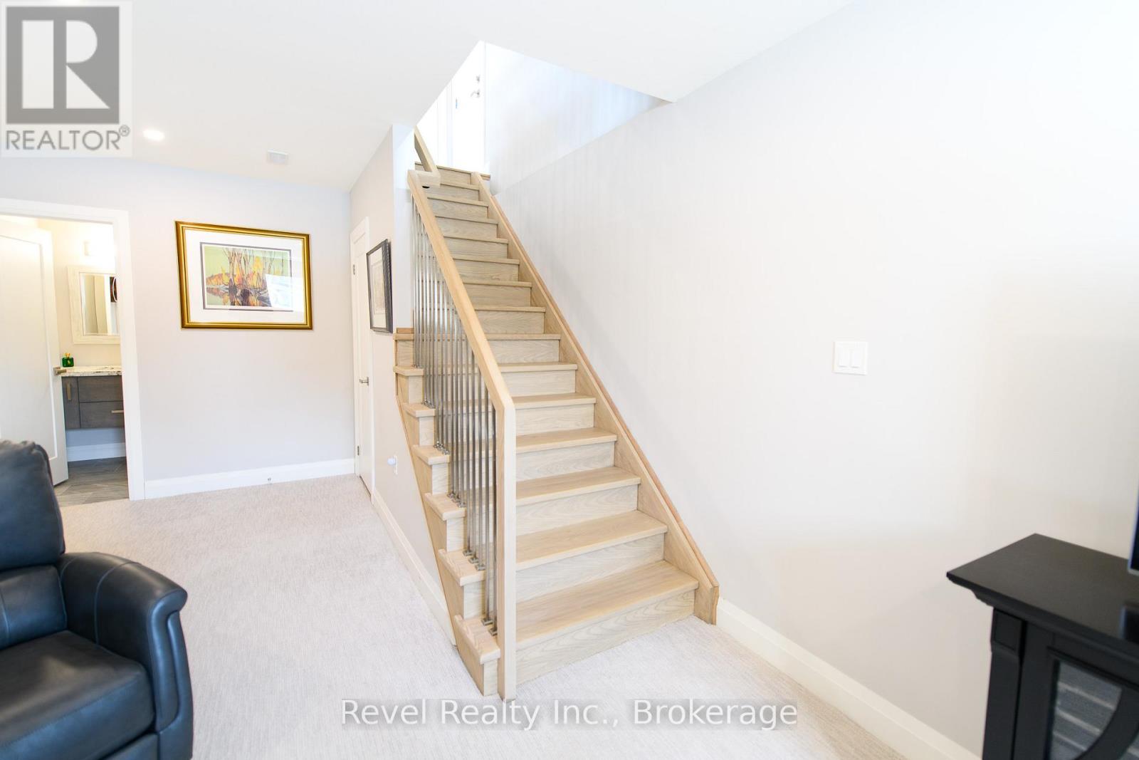 1911 Shore Lane, Wasaga Beach, Ontario  L9Z 1T8 - Photo 21 - S12193203