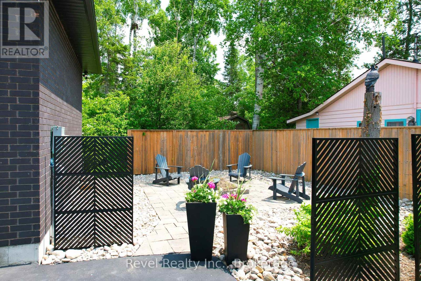 1911 Shore Lane, Wasaga Beach, Ontario  L9Z 1T8 - Photo 27 - S12193203