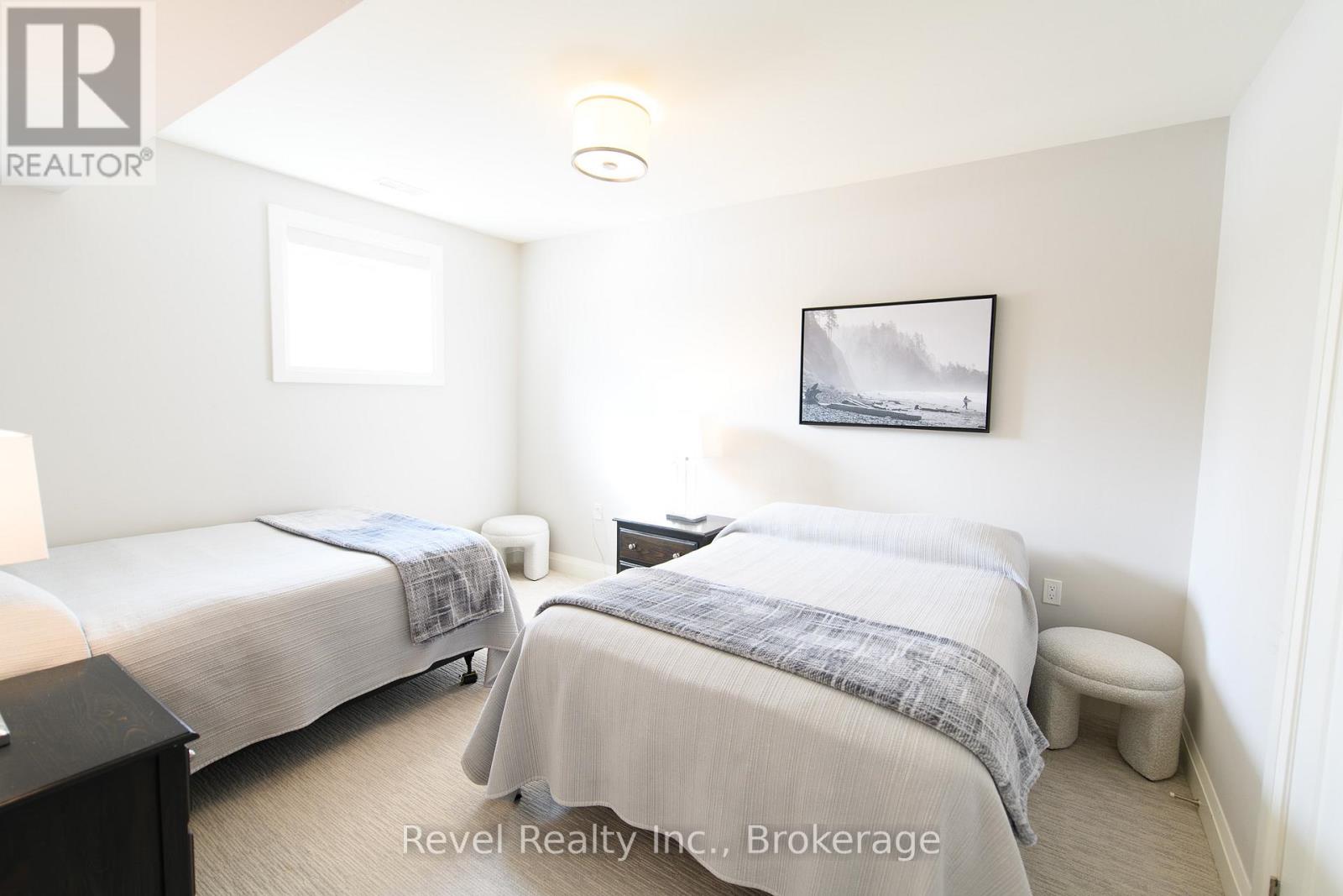 1911 Shore Lane, Wasaga Beach, Ontario  L9Z 1T8 - Photo 22 - S12193203