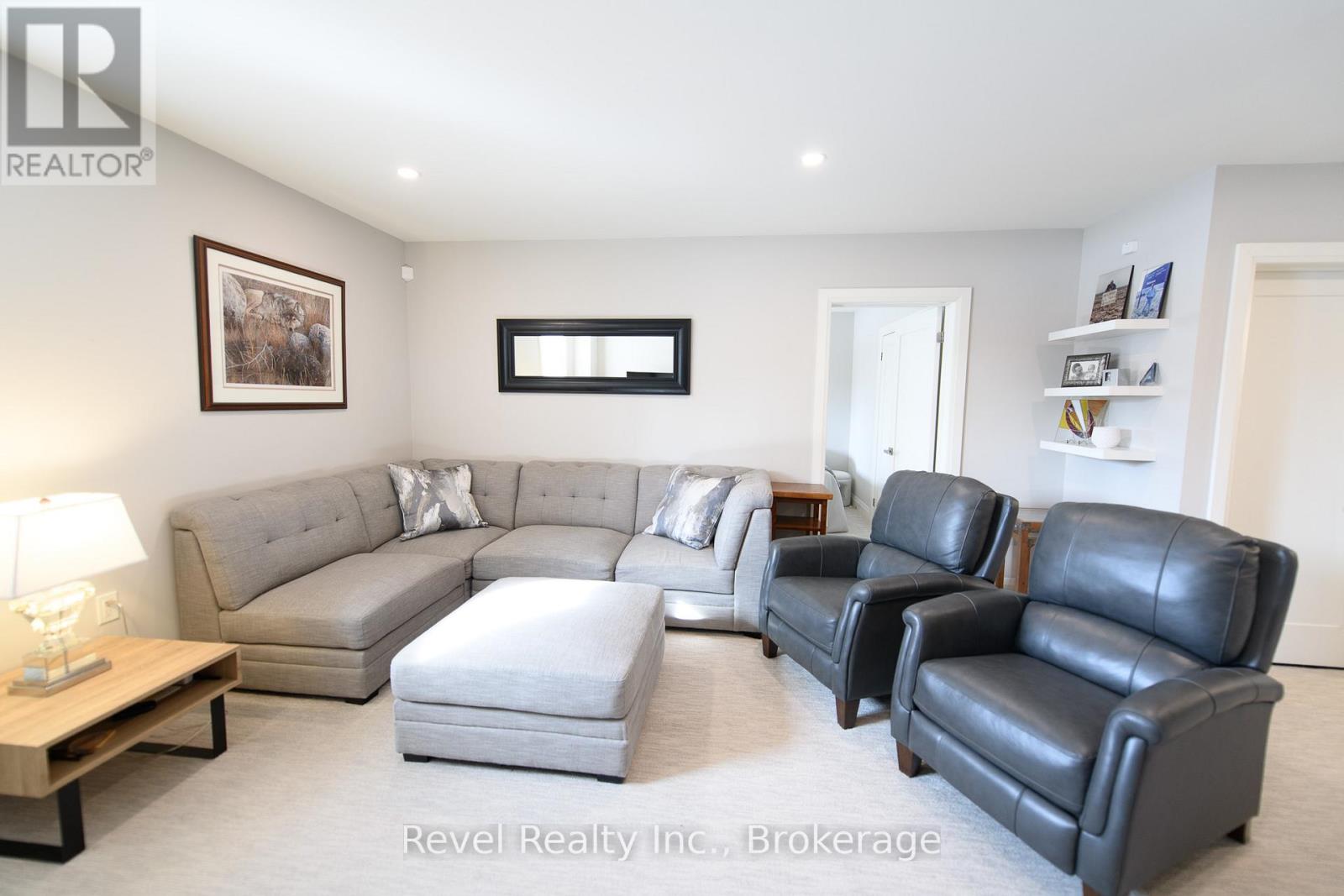 1911 Shore Lane, Wasaga Beach, Ontario  L9Z 1T8 - Photo 20 - S12193203