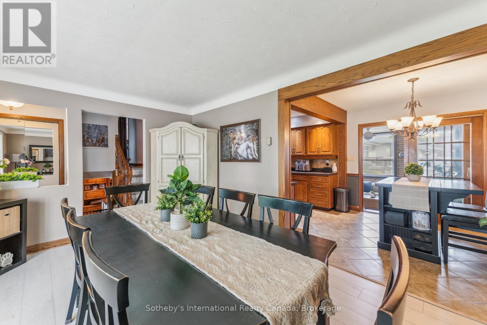 6845 Wilinger Street, Niagara Falls, Ontario  L2J 2B5 - Photo 11 - X12196467