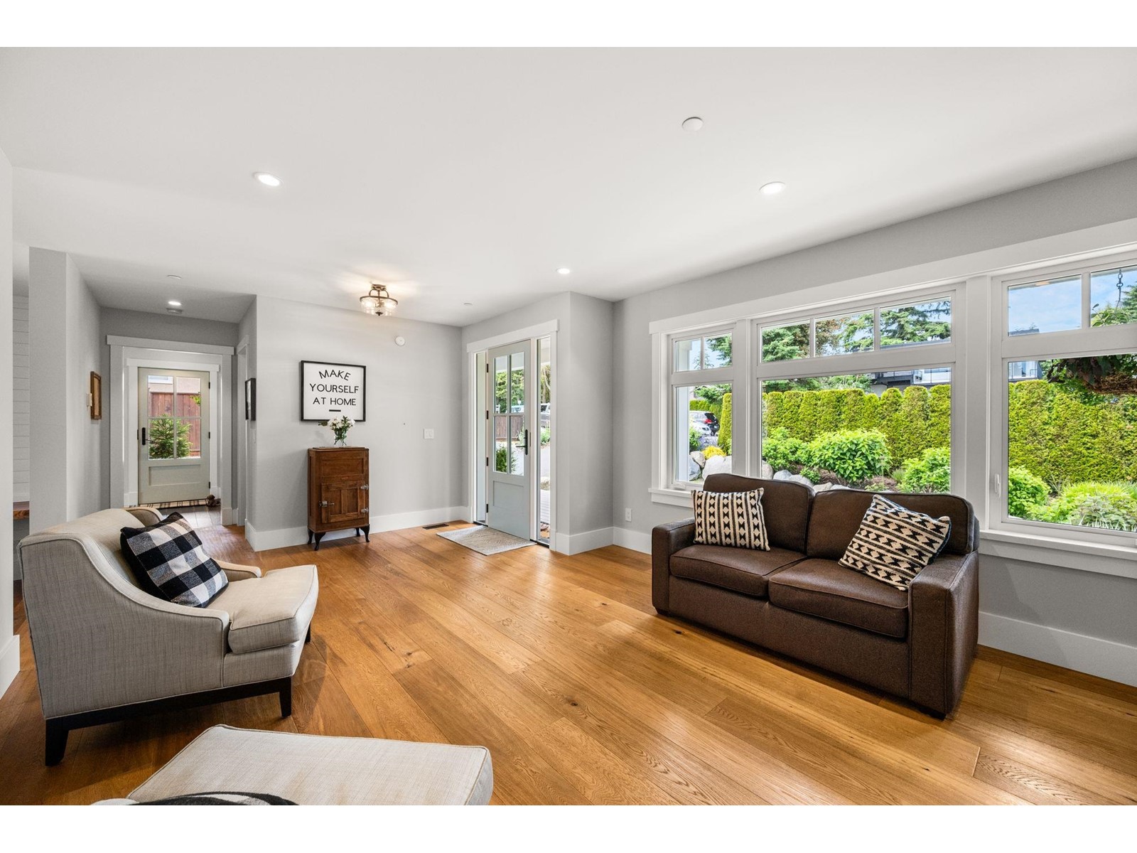Property at 15682 THRIFT AVENUE image 5