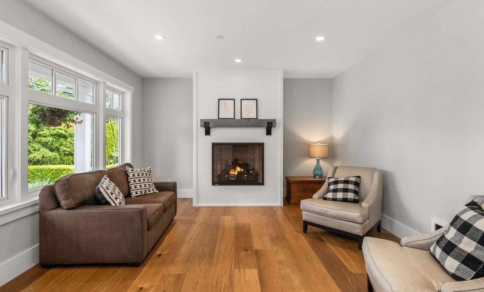 Property at 15682 THRIFT AVENUE image 4