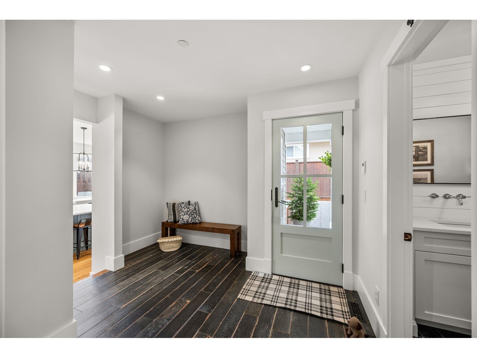 15682 Thrift Avenue, White Rock, British Columbia  V4B 2M4 - Photo 28 - R3008687