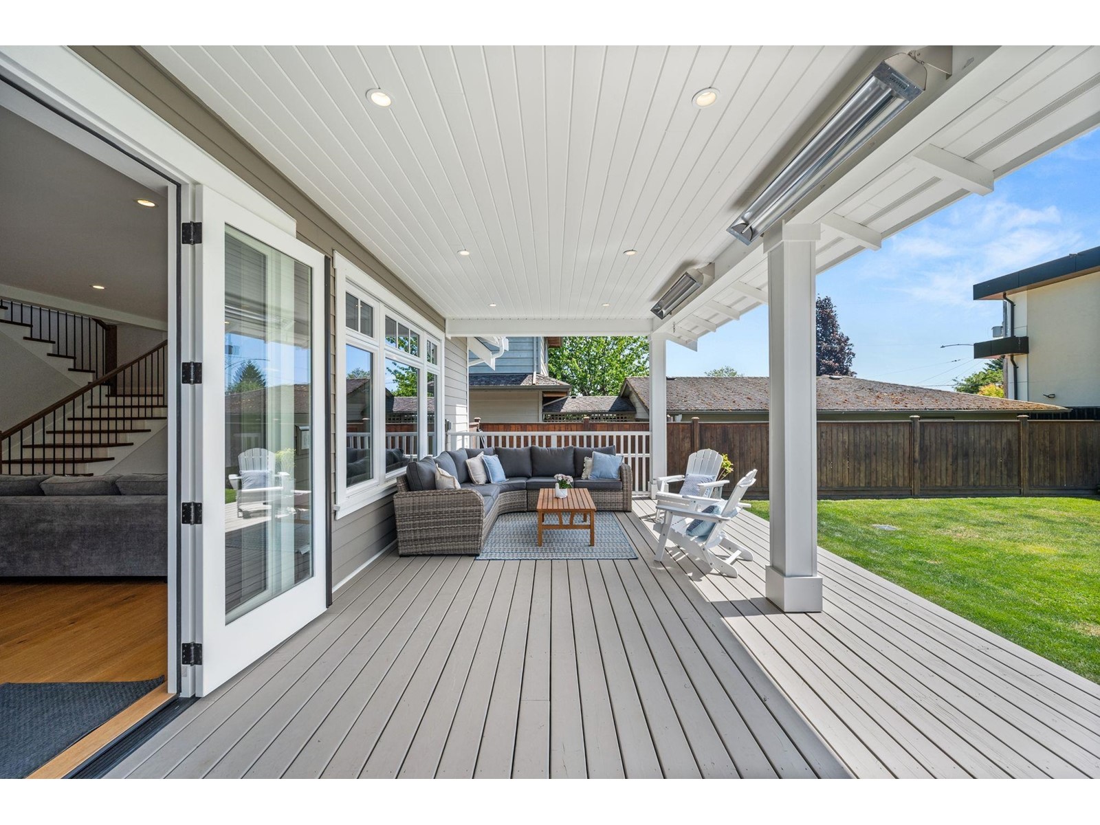 15682 Thrift Avenue, White Rock, British Columbia  V4B 2M4 - Photo 37 - R3008687