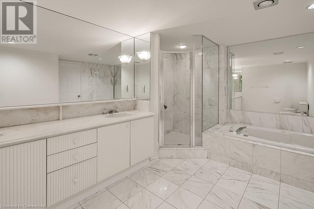 2190 Lakeshore Road Unit# 705, Burlington, Ontario  L7R 4K1 - Photo 19 - 40737604