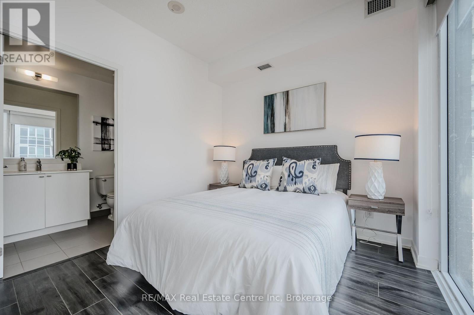 523 - 18 Rean Drive, Toronto, Ontario  M2K 0C7 - Photo 15 - C12196390