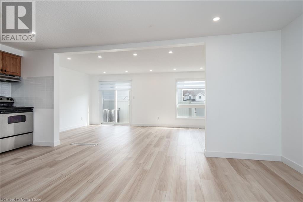 Property at 23 DAHLIA Street image 5