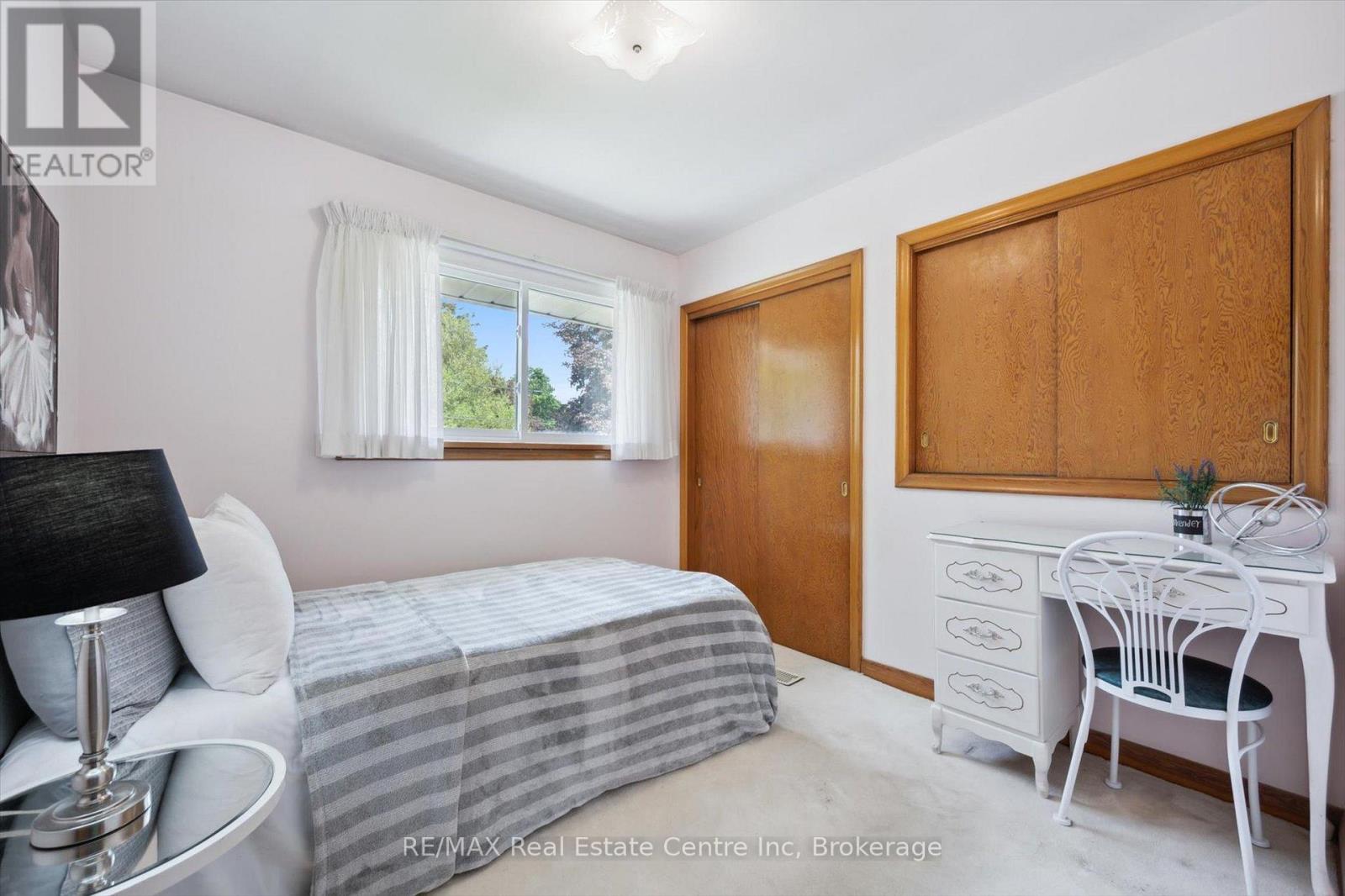 12 Gladstone Avenue, Guelph, Ontario  N1E 1L6 - Photo 9 - X12196371