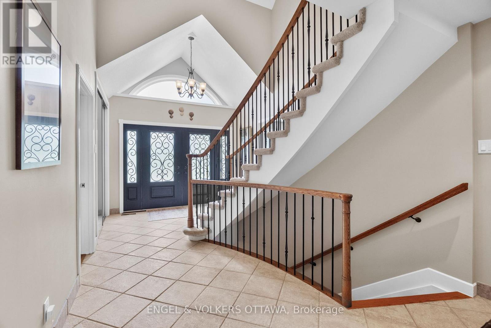 1089 Island View Drive, Ottawa, Ontario  K4M 1J8 - Photo 5 - X12196403