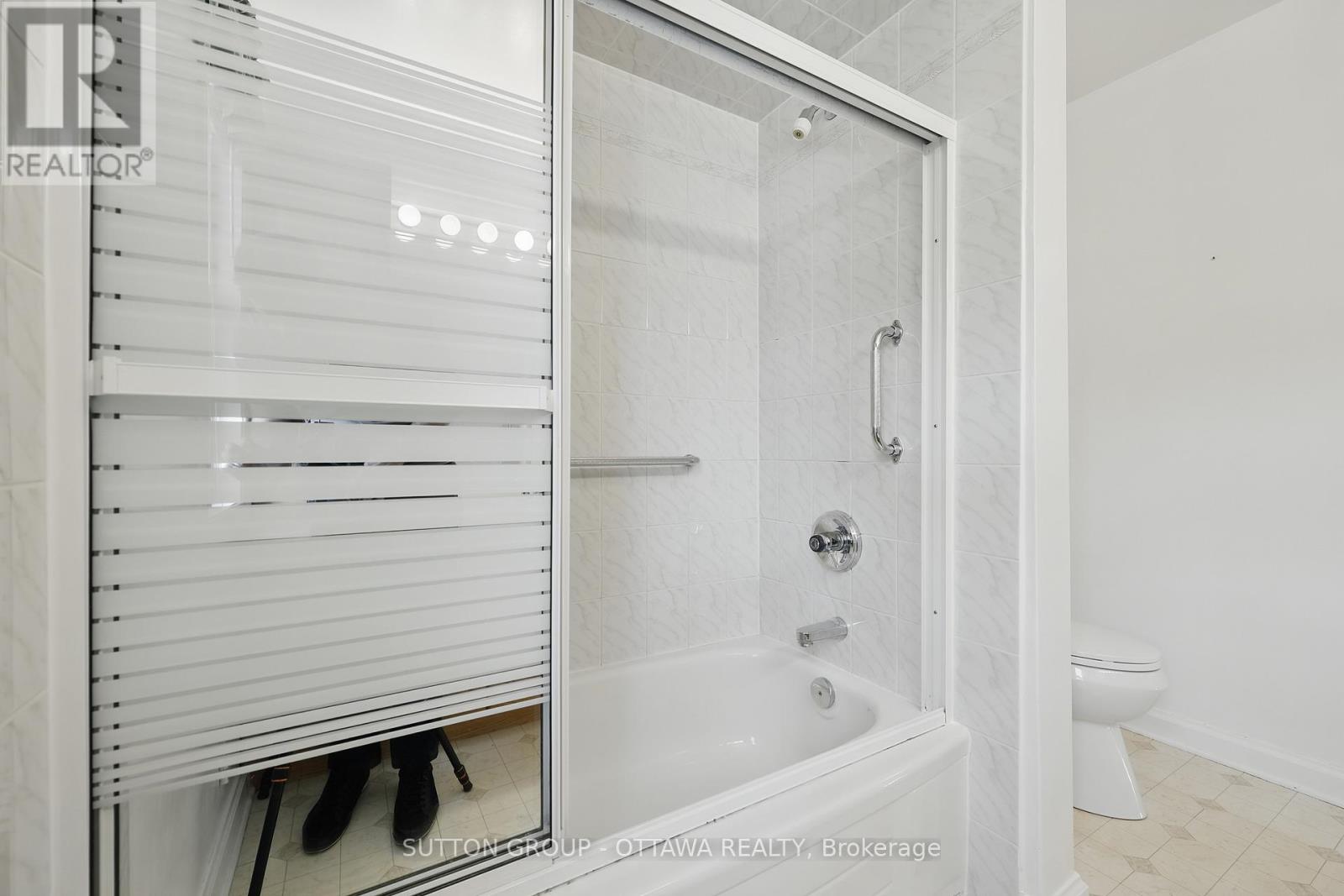 483 Wolffdale Crescent, Ottawa, Ontario  K1K 1N6 - Photo 21 - X12196469