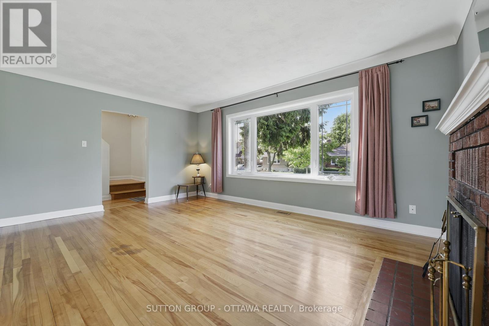 483 Wolffdale Crescent, Ottawa, Ontario  K1K 1N6 - Photo 8 - X12196469