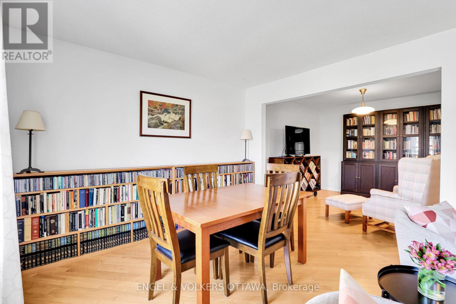 1089 Borden Side Road, Ottawa, Ontario  K2C 3P3 - Photo 10 - X12196511