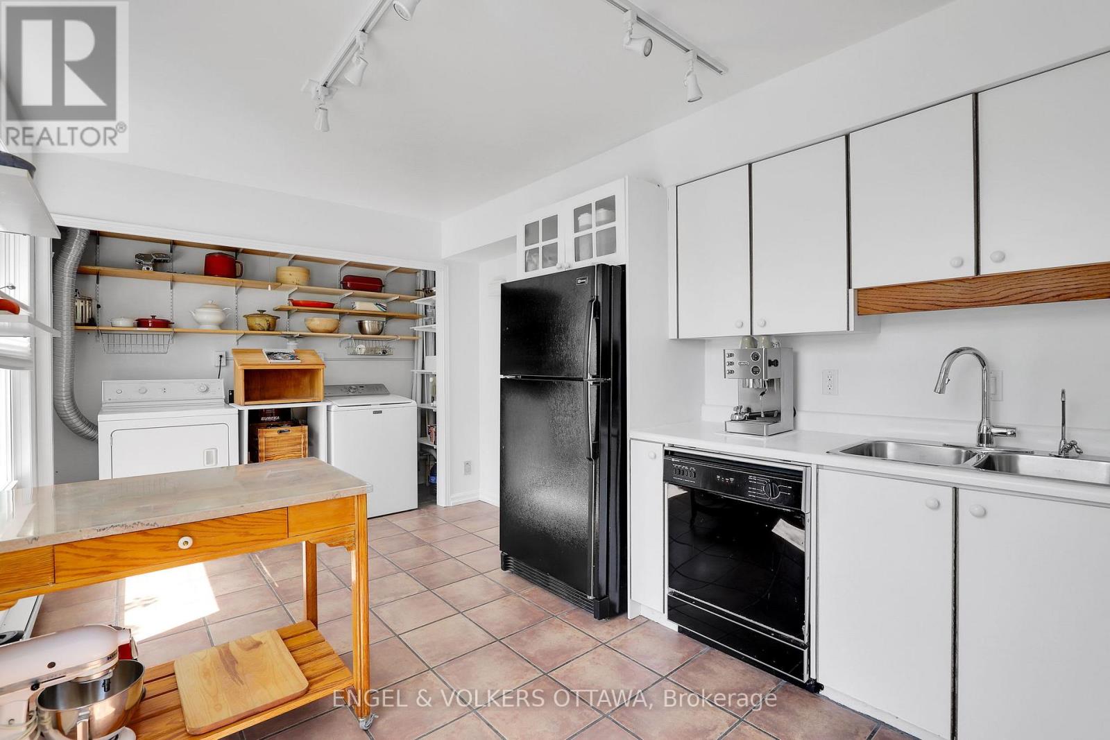 1089 Borden Side Road, Ottawa, Ontario  K2C 3P3 - Photo 18 - X12196511