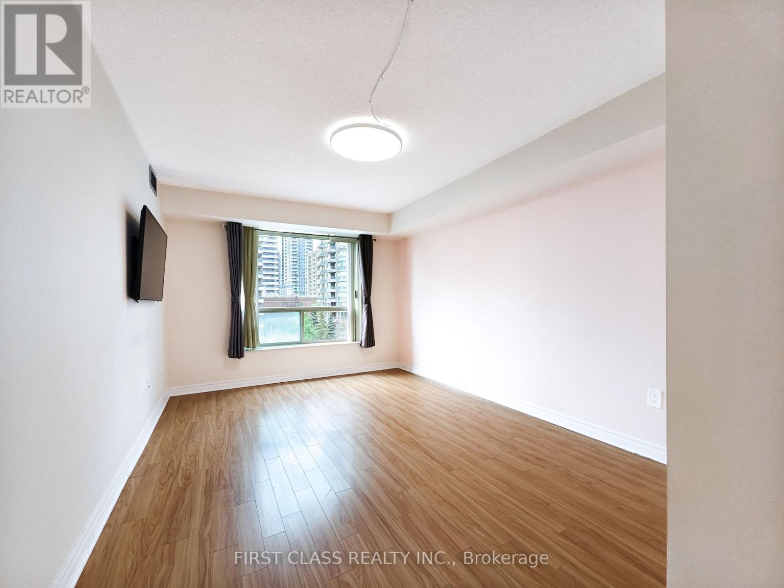 606 - 8 Pemberton Avenue, Toronto (Newtonbrook East), Ontario  M2M 4K8 - Photo 12 - C12196309