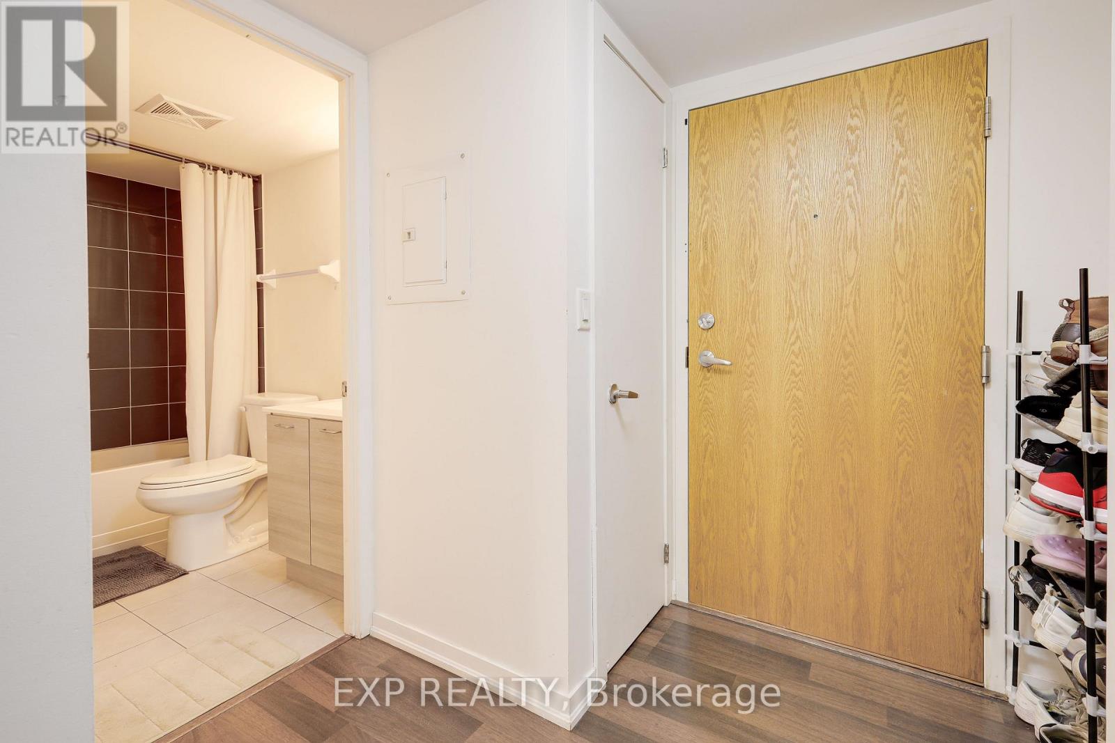 322 - 20 Joe Shuster Way, Toronto, Ontario  M6K 0A3 - Photo 11 - C12196341