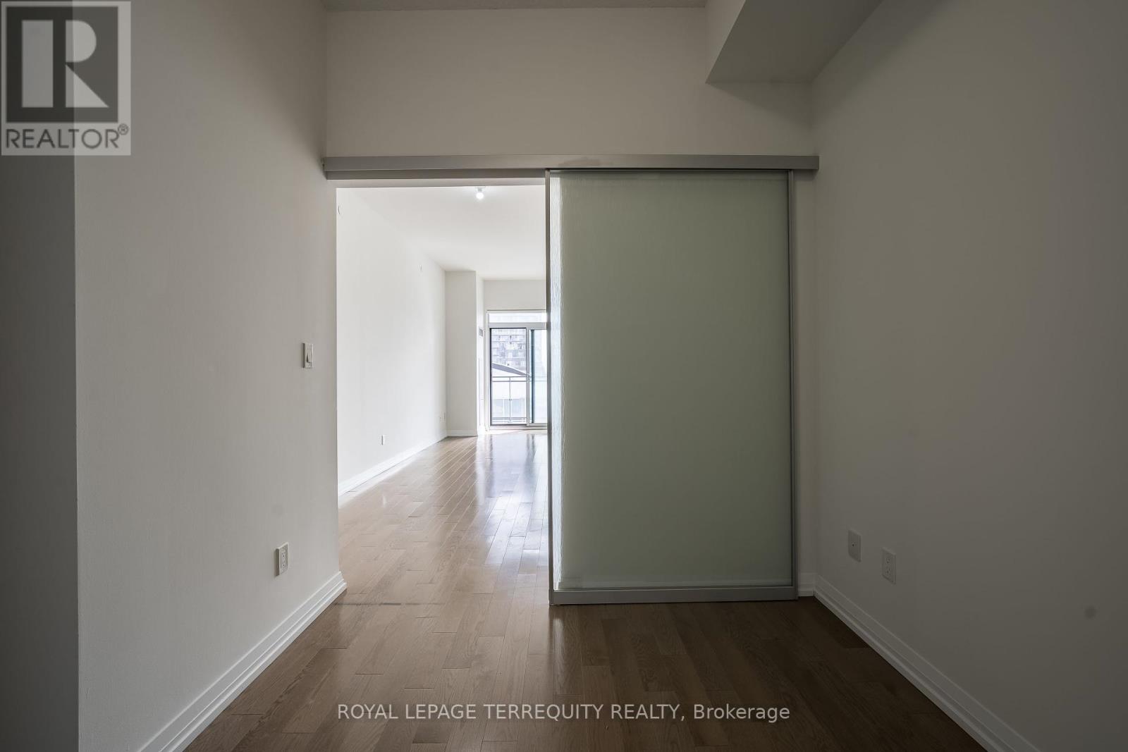1032 - 460 Adelaide Street E, Toronto, Ontario  M5A 0E7 - Photo 11 - C12196351