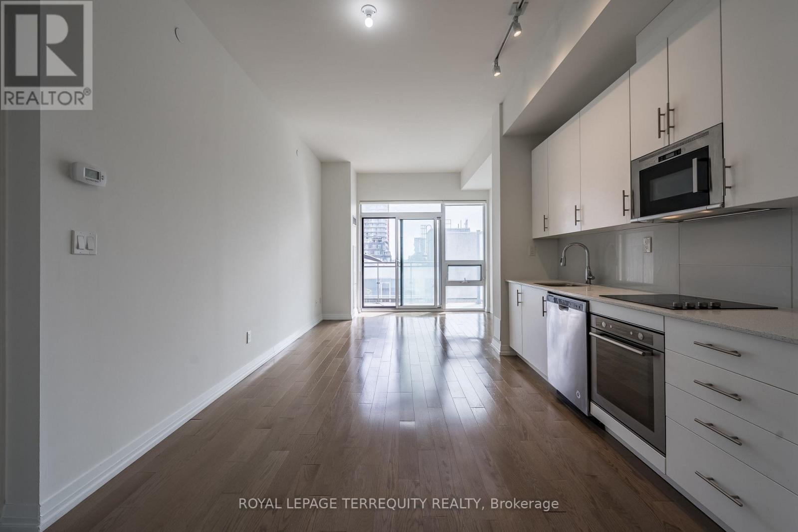 1032 - 460 Adelaide Street E, Toronto, Ontario  M5A 0E7 - Photo 3 - C12196351