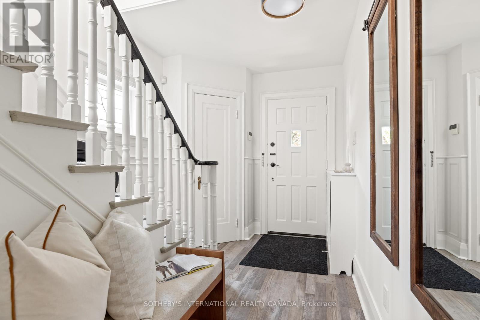 551 Briar Hill Avenue, Toronto, Ontario  M5N 1N1 - Photo 3 - C12196380