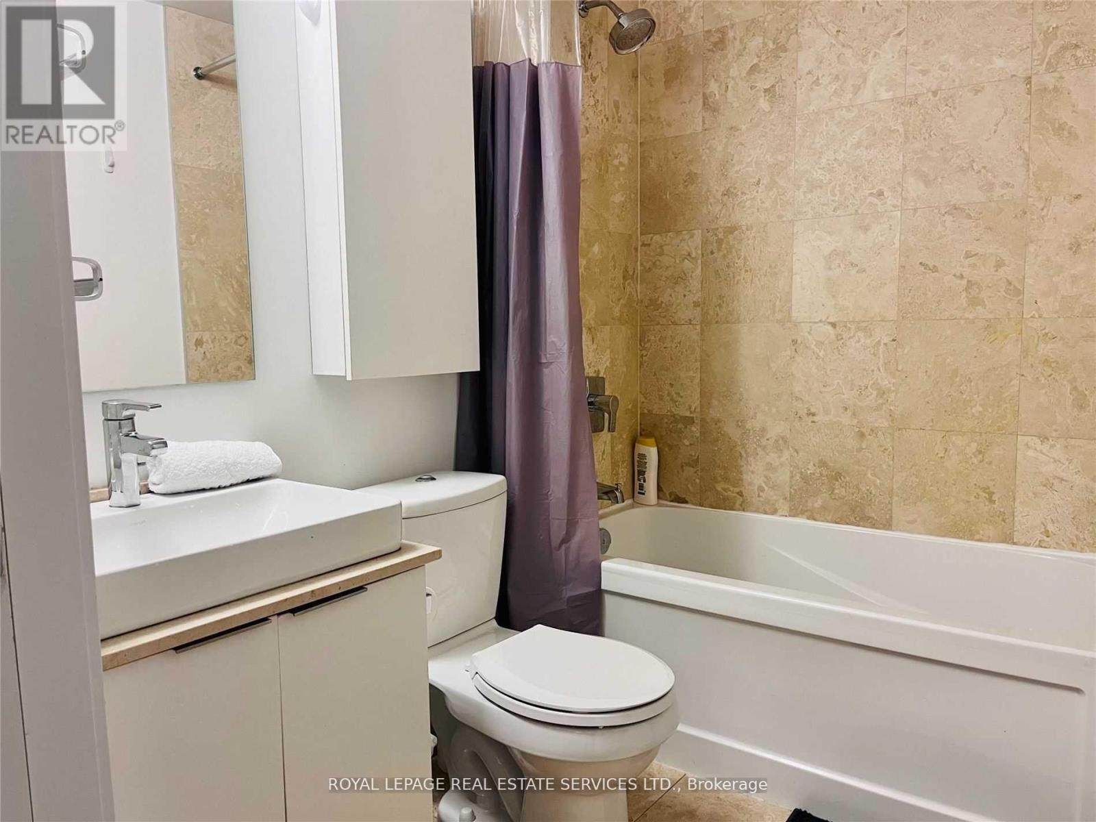 1909 - 14 York Street, Toronto, Ontario  M5J 0B1 - Photo 16 - C12196492