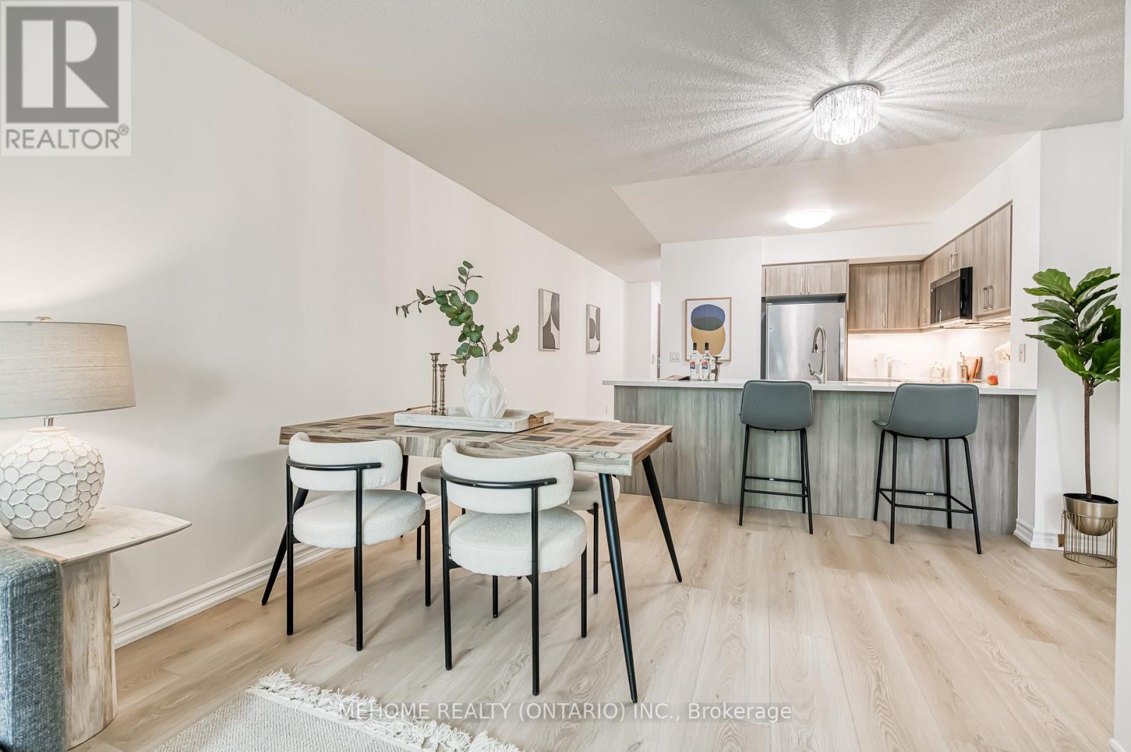 702 - 19 Grand Trunk Crescent, Toronto (Waterfront Communities), Ontario  M5J 3A3 - Photo 7 - C12196514